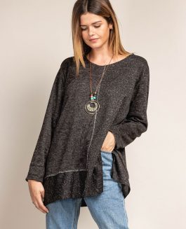 Printed top with necklace