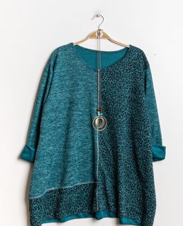 Soft Sweater Leo Print With Necklace