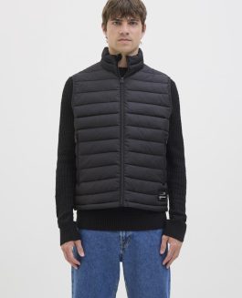 JREBGAZING LIGHT PADDED VEST BLACK